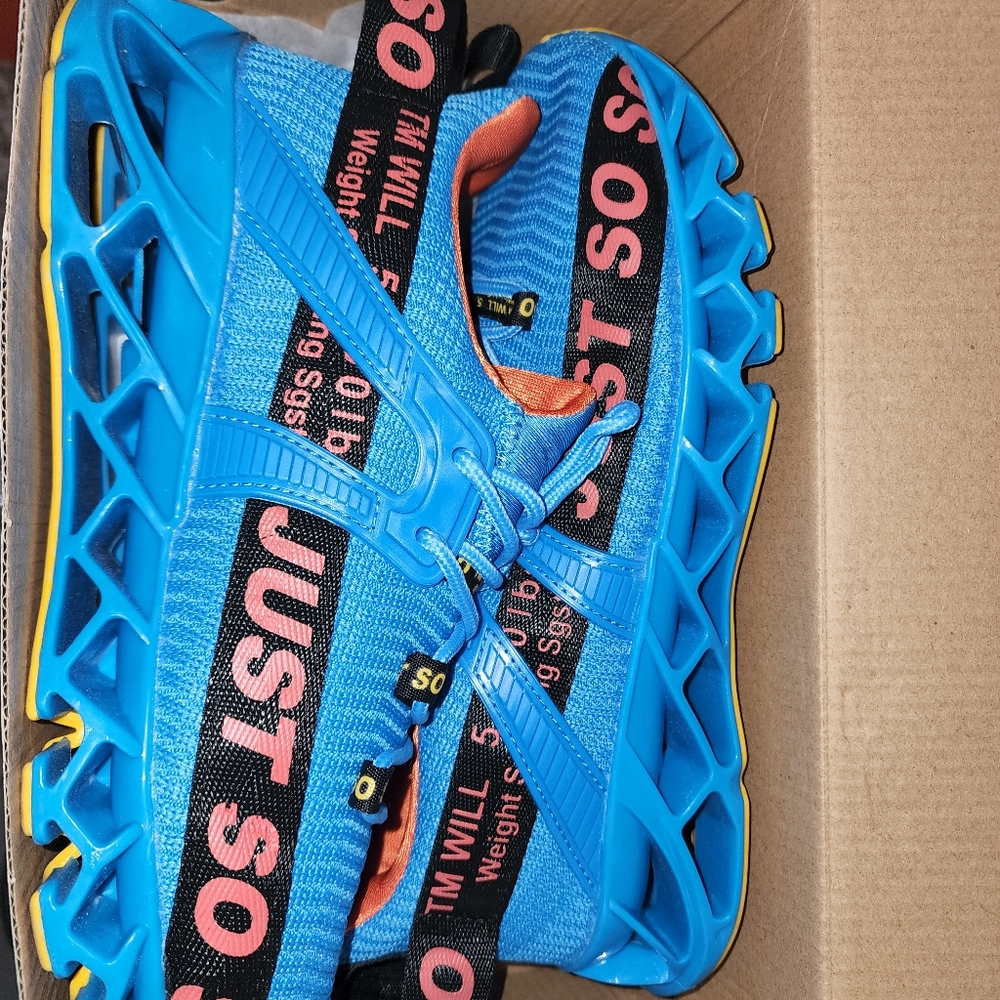 VIBRANT 'Just Soso' shoes